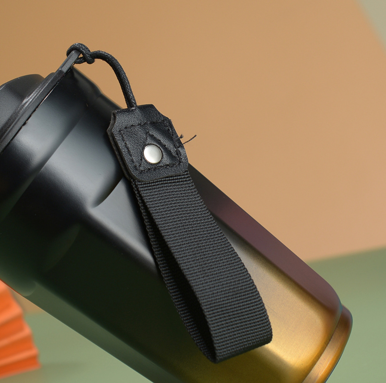 渐变多彩咖啡杯，手提绳方便携带，双饮任你选择详情图3