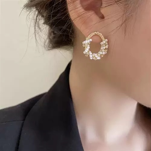 甜美简约气质手工缠绕米粒珍珠耳环新款小众高级闪锆耳饰女耳环耳环