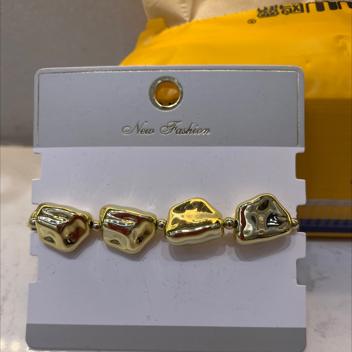 Electroplated gold Ins-style bracelet, irregular-shaped uv gold fashionable beaded bracelet, elastic bracelet detail image 2