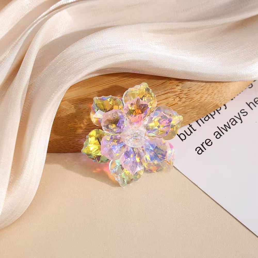 Fashionable crystal flower girls' short and retro style Item Picture