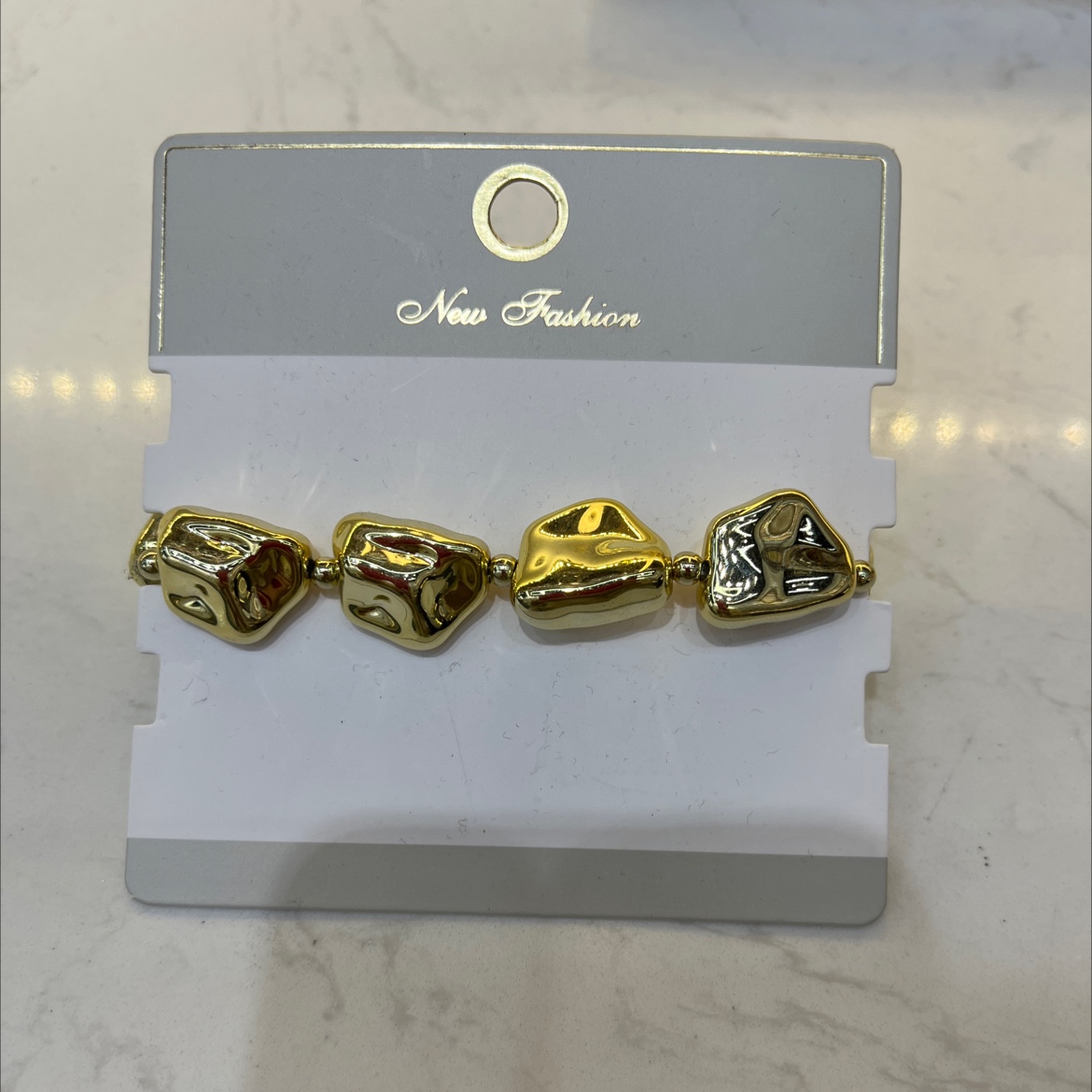 Electroplated gold Ins-style bracelet, irregular-shaped uv gold fashionable beaded bracelet, elastic bracelet details Picture