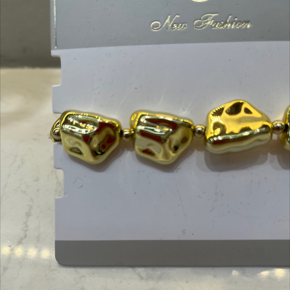 Electroplated gold Ins-style bracelet, irregular-shaped uv gold fashionable beaded bracelet, elastic bracelet Application Scenario