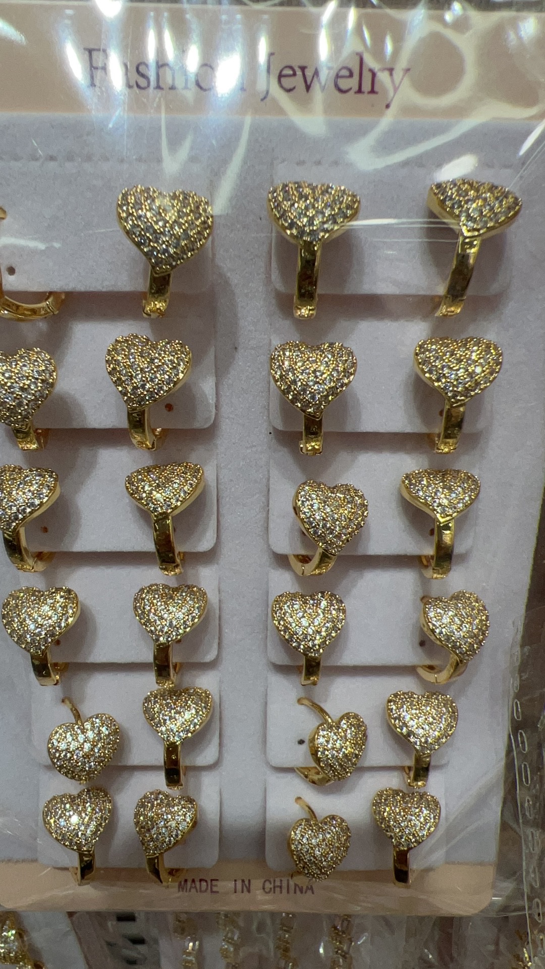 流行中高档真金电镀爱心形状锆石耳环A66珊珊饰品