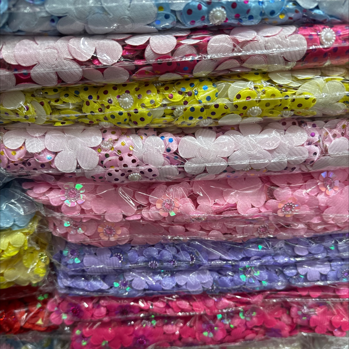 超声波压花蝴蝶图案装饰设计风格独特别致大方时尚个性配饰装饰图案设计辅料设计新颖别致等白底实物图