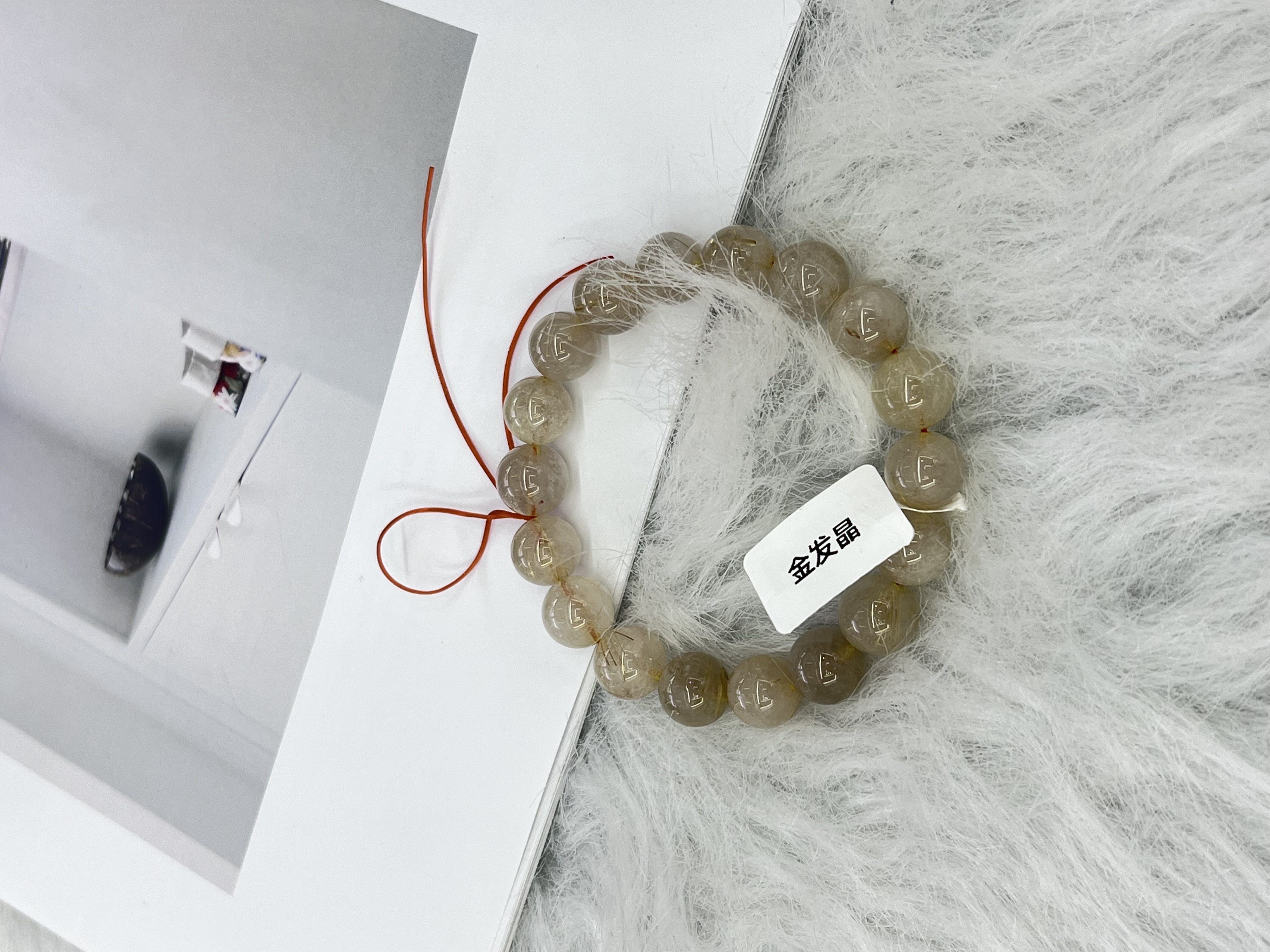 "Golden Hair Crystal" natural Venus Golden Titanium crystal Yellow Hair crystal for wealth attraction, niche design, simple and elegant style, a perfect gift for a bracelet