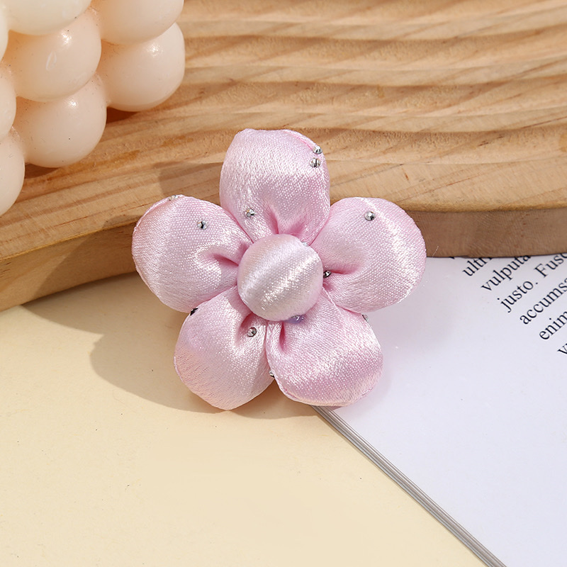 Wholesale of new diamond-encrusted shiny silk fabric cotton-filled five-petal flower phone cases, bags, pendants, accessories, hair clips and hair bands pic 10