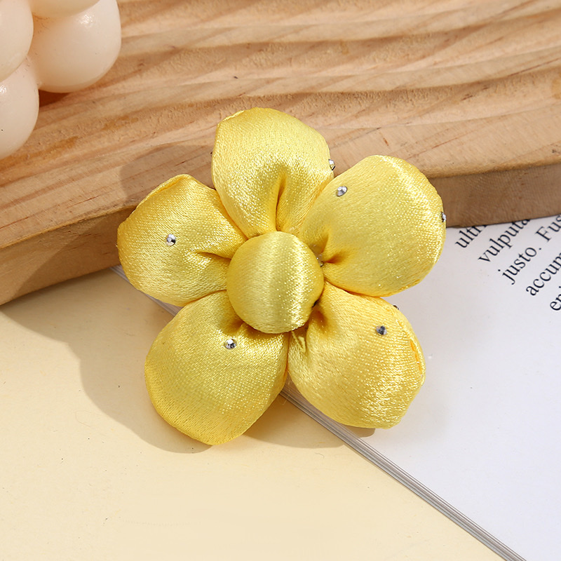 新款镶钻亮丝布充棉五瓣花手机壳包包挂件配饰发夹发圈配件批发详情图8