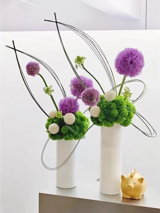 Modern and simple white straight glass vase, a decorative item for home, living room and hotel flower arrangement detail image 7