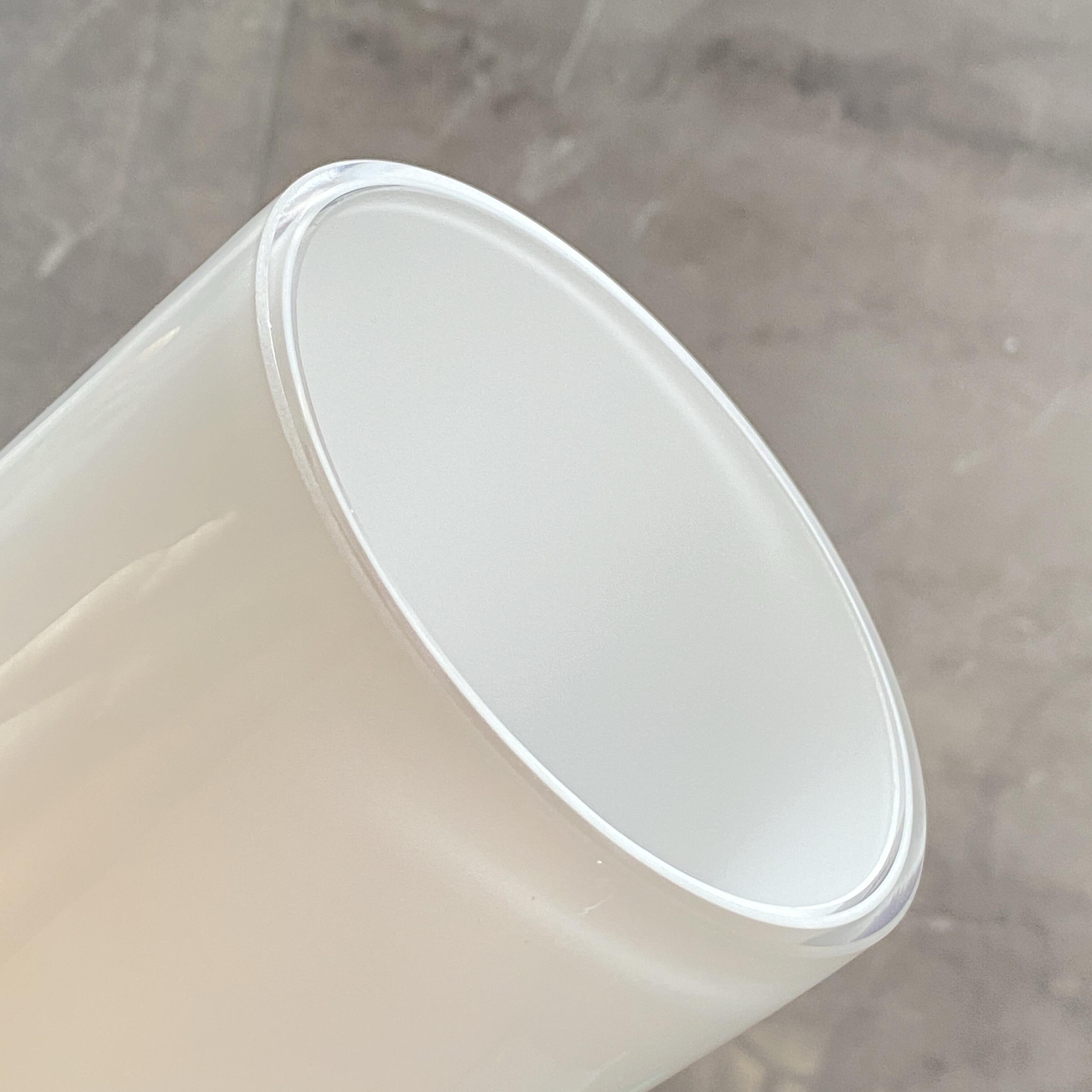 Modern and simple white straight glass vase, a decorative item for home, living room and hotel flower arrangement Specification image