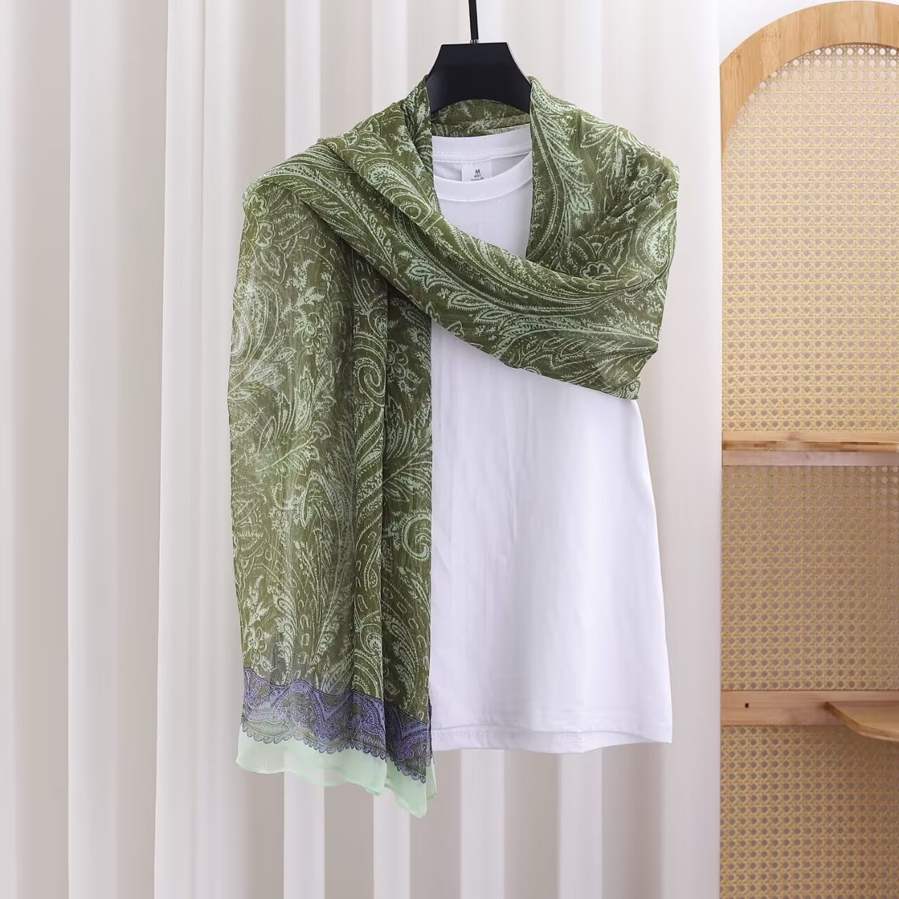 沙特阿拉伯风情人棉沙滩披肩丝巾围巾轻薄舒适多用途现货围巾