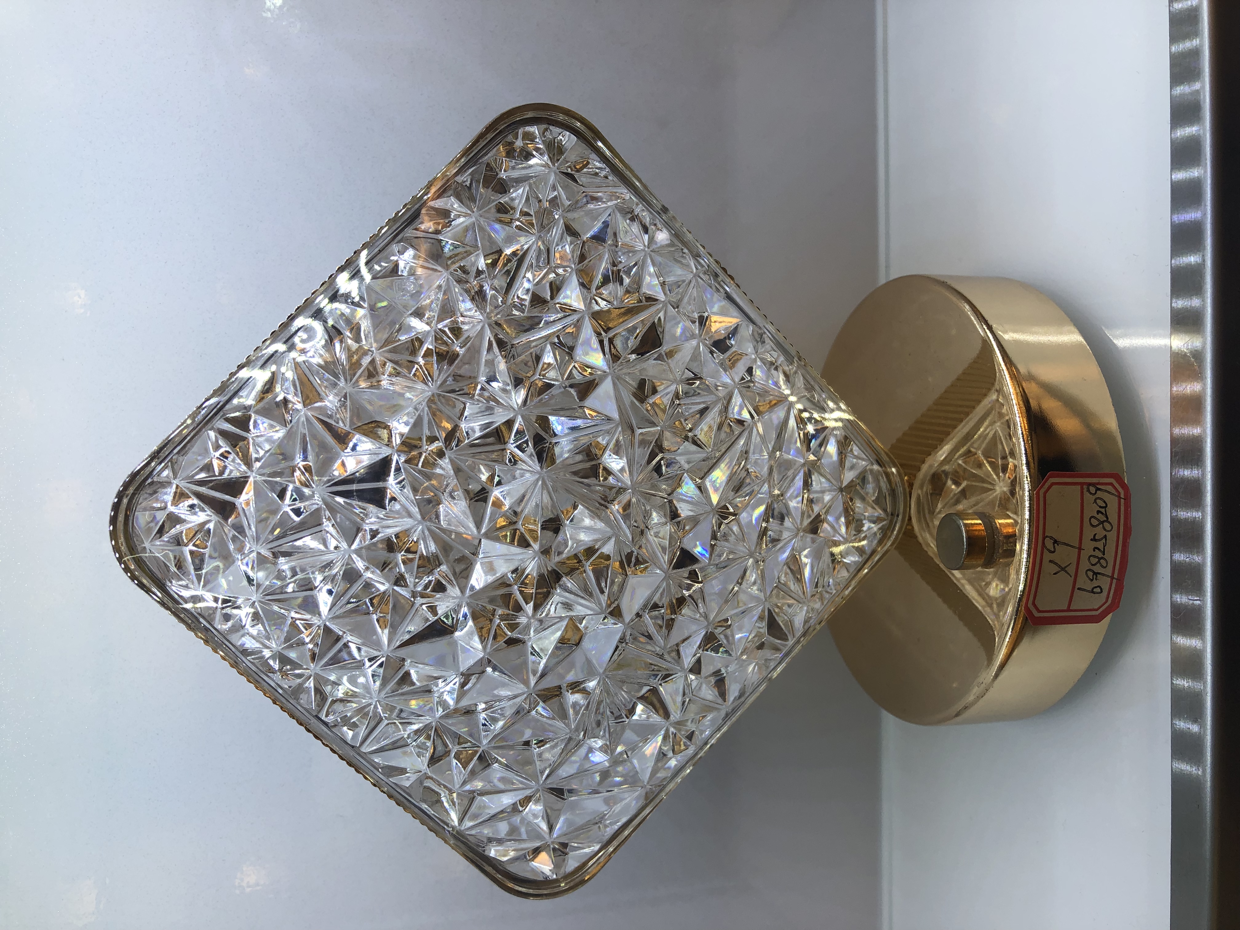 普通照明台灯实物图