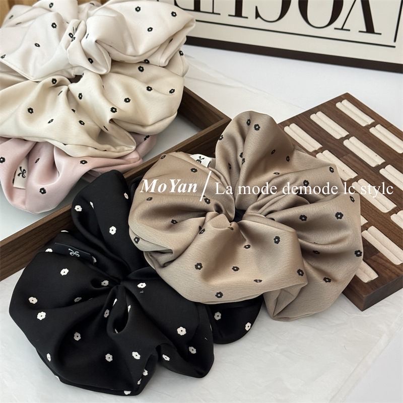 Korean-style simple large intestine hair band headband accessory, fashionable and versatile. Large intestine hair band accessory, ladies' head accessory, hair band accessory details Picture