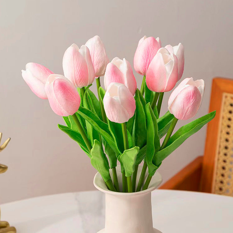 Simulated tulip detail image 9