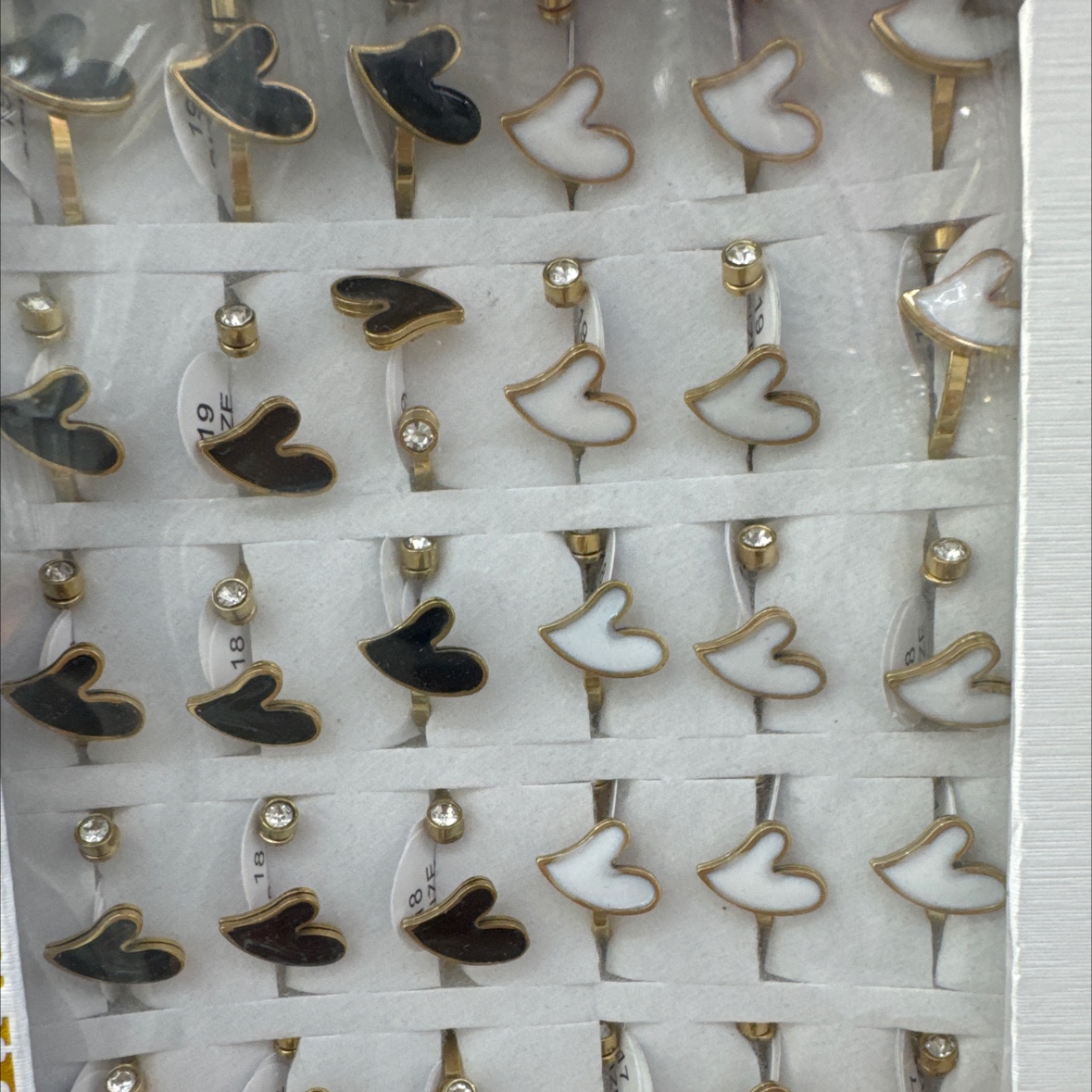 中古风格彩色锆石戒指 女士个性戒托设计 时尚潮流配饰戒指彩色锆石戒指中古戒指