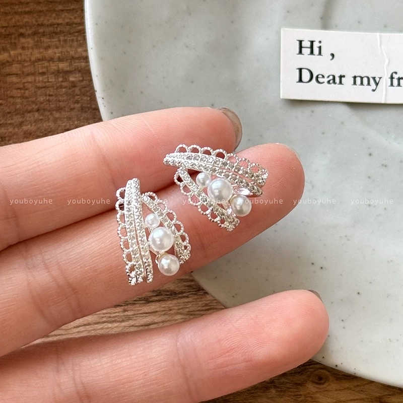 珍珠耳环烧焊锆石耳环时尚耳饰优雅饰品气质百搭潮流设计耳饰细节图