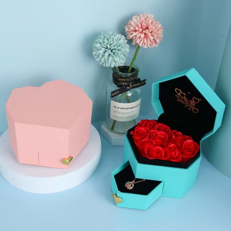 Exquisite jewelry storage box, practical gift box, jewelry box Application Scenario