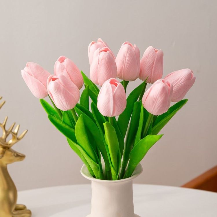 Simulated tulip detail image 10