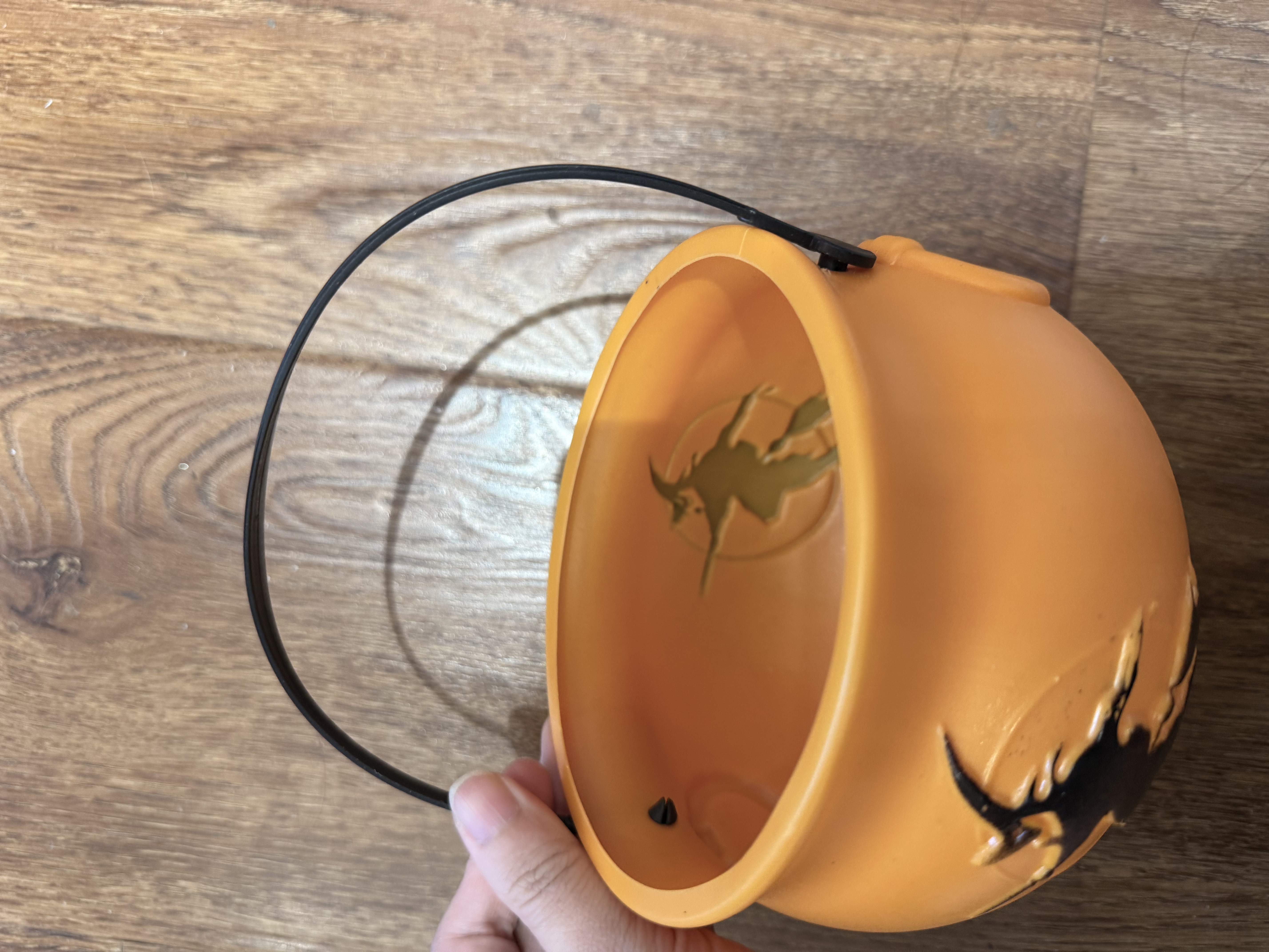 Candy hand-held bucket, pumpkin bucket, incense burner bucket, pe material pumpkin bucket, Halloween decorative item, creative Halloween festival atmosphere decoration supplies, Halloween decoration detail image 2