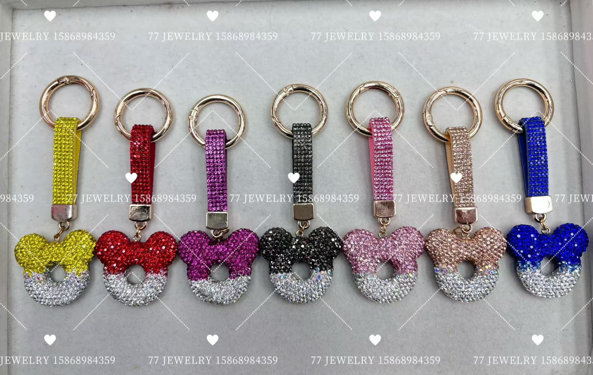 跨境创意镶钻镂空米奇钥匙扣卡通公仔汽车钥匙链包包装饰挂件批发