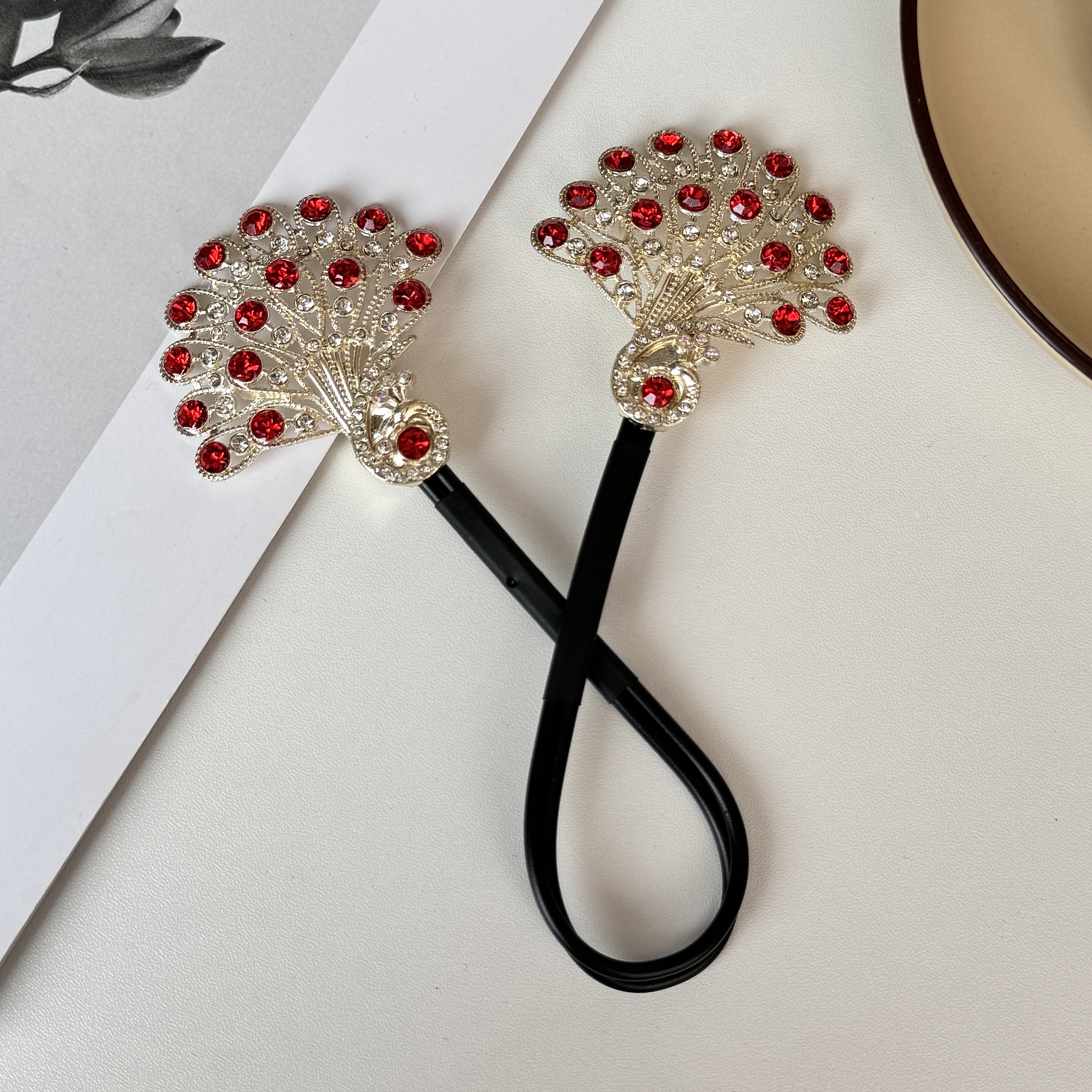 Korean-Style Water Diamond Peacock Hair Bun, High-End Feel, Lazy Bun Hairstyle, Curling Iron, Flower Bud Head, Twist Clip Headwear Specification drawing
