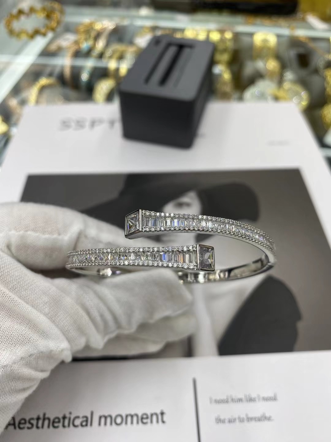 High-end jewelry bracelet and ring set with real gold inlaid zircon, a bestseller for both domestic and international sales, fashionable and trendy European and American luxury accessories