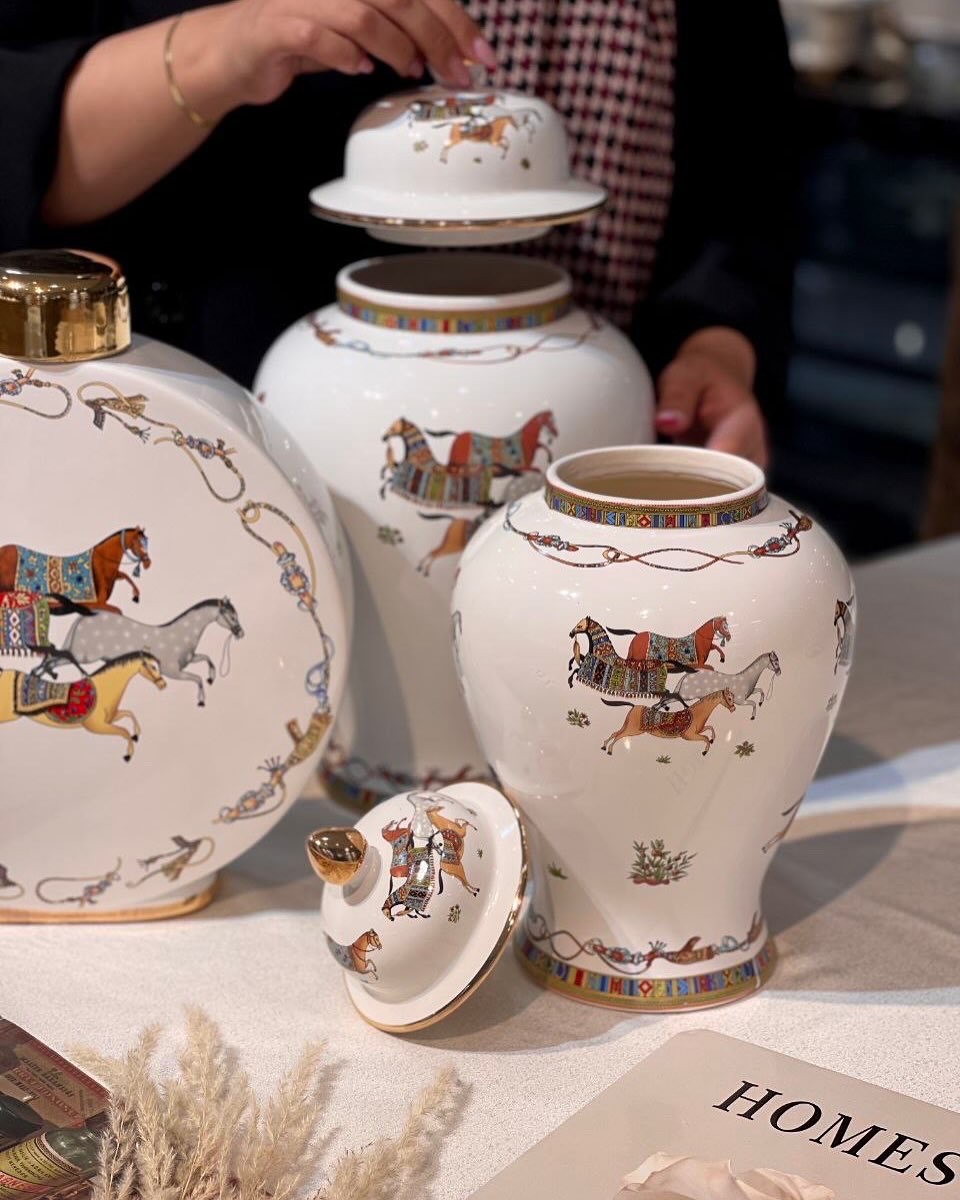 陶瓷工艺品实物图