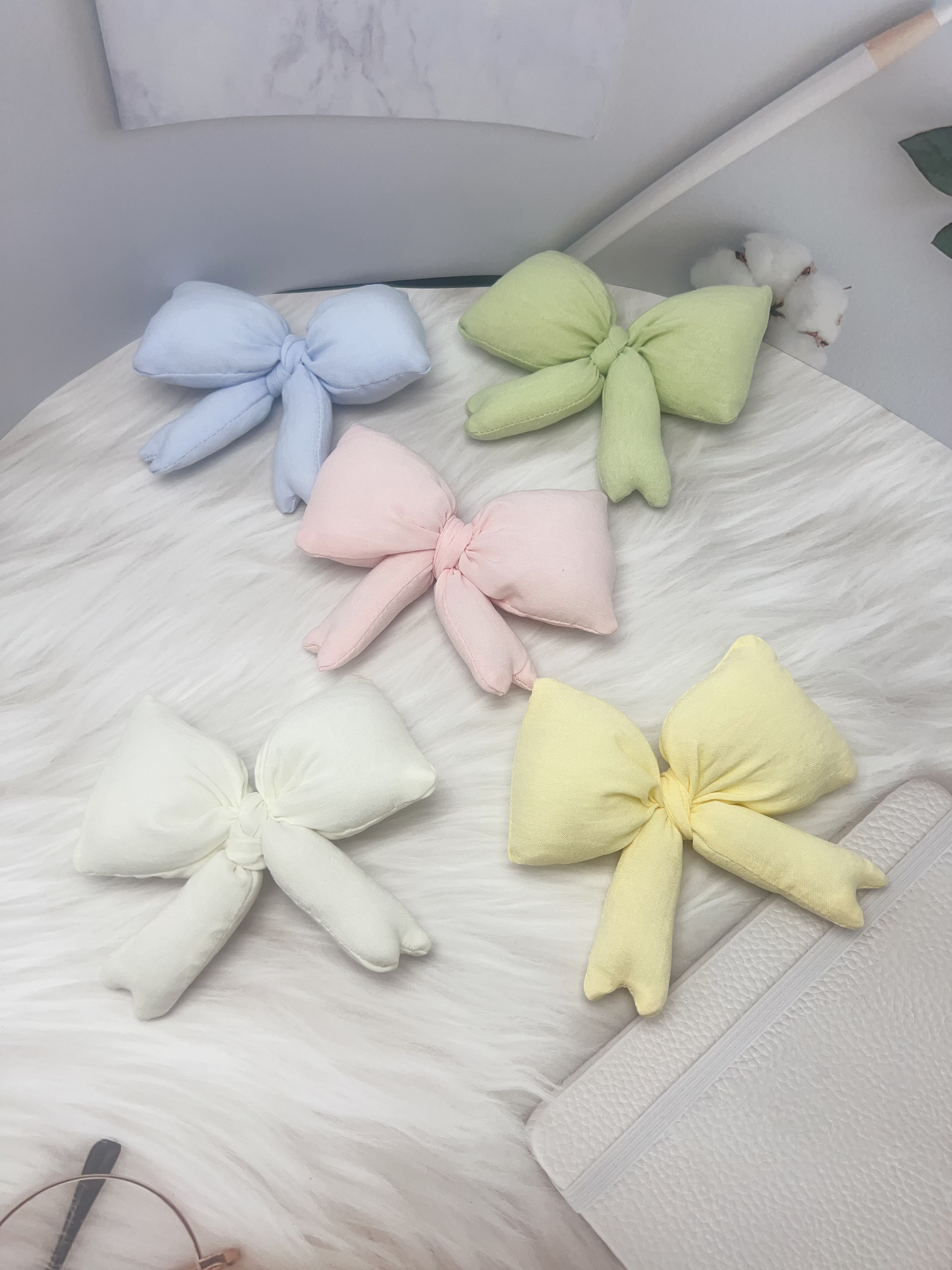 手编山羊绒线蝴蝶结布帖珠链商标辅料 精致装饰手工DIY材料蝴蝶结蝴蝶结蝴蝶结商标辅料