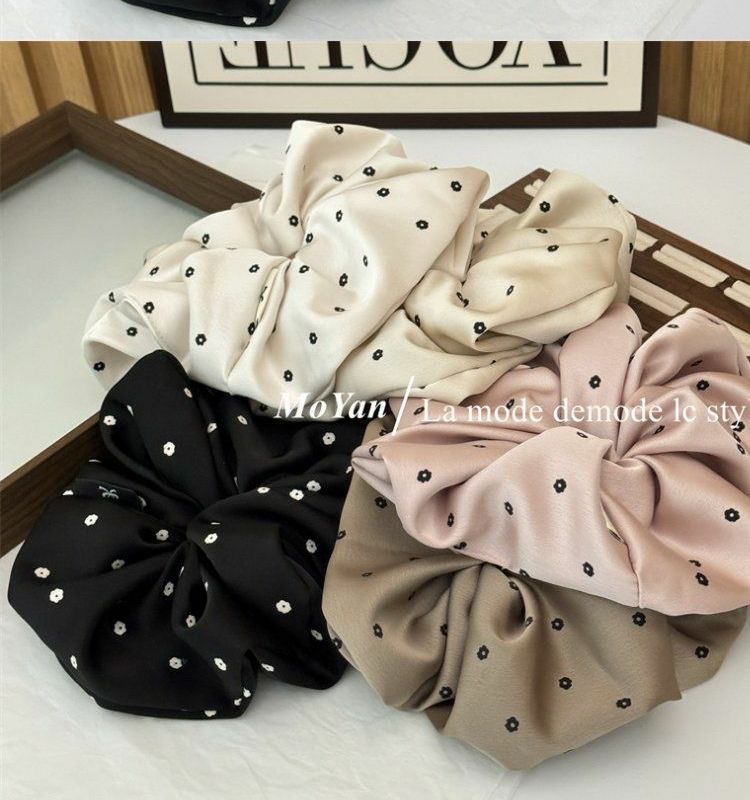 Korean-style simple large intestine hair band headband accessory, fashionable and versatile. Large intestine hair band accessory, ladies' head accessory, hair band accessory detail image 8