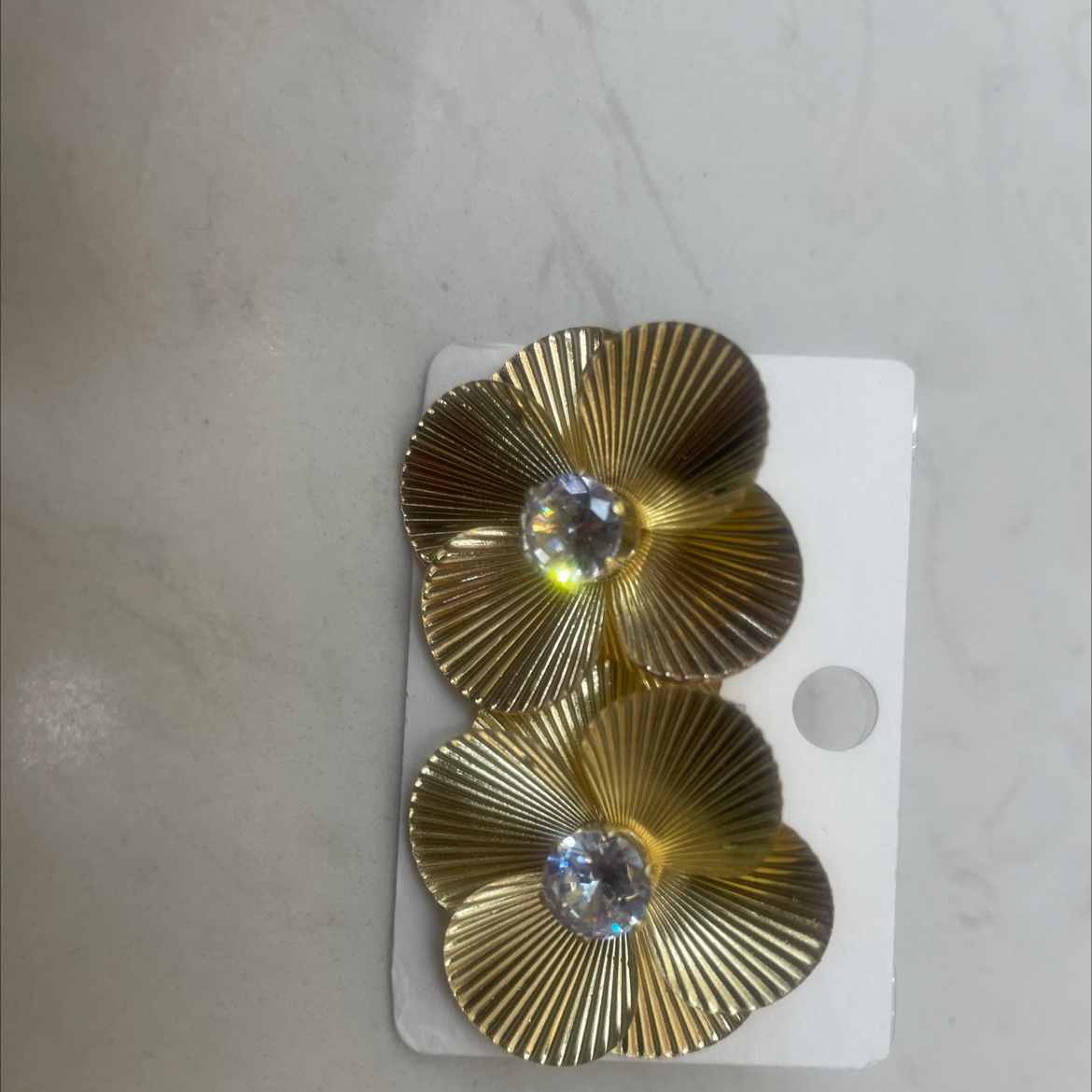 水晶锆石银针耳环，￼时尚简约潮流百搭风格休闲大气优雅气质十足显个性