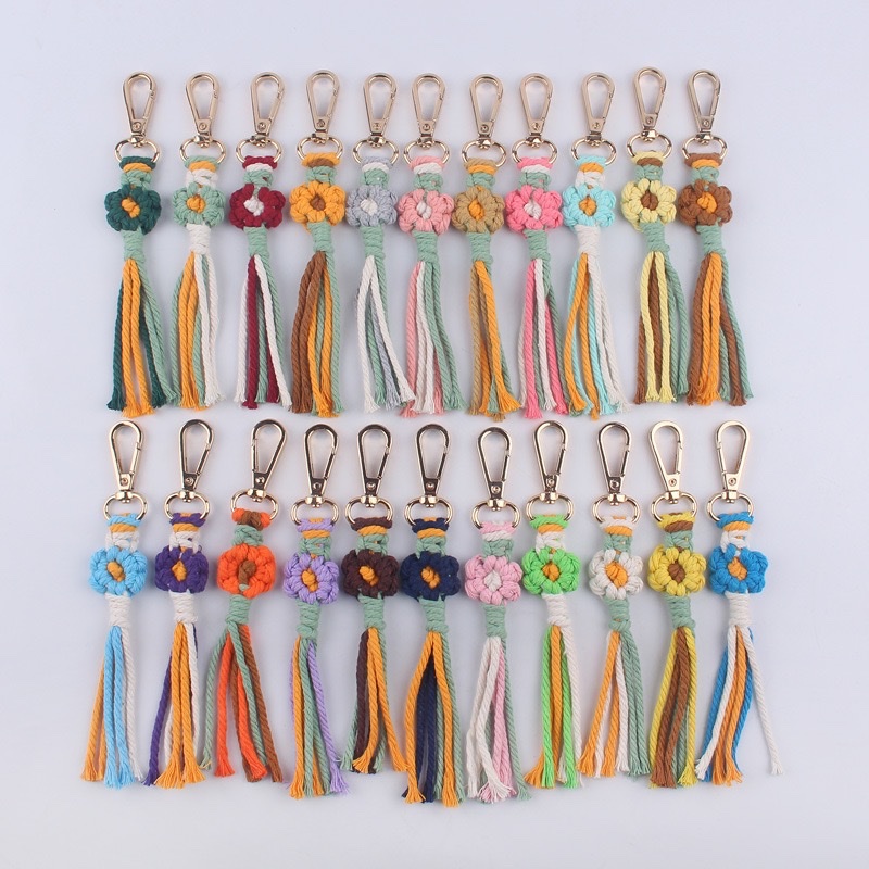 新款纯手工编织卡通花朵钥匙扣挂件创意彩色棉绳包包挂件饰品配饰手串手串手串详情图4