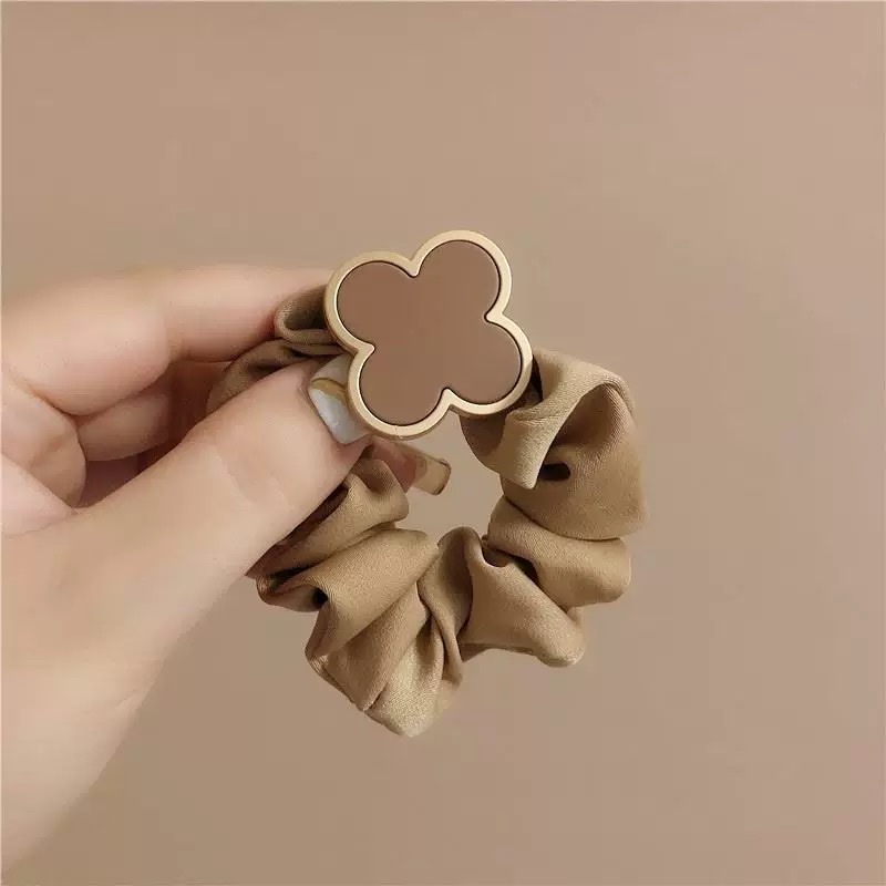 Alloy Four-leaf Clover Korean version simple large intestine hair band headband, women's fashionable hair accessory large intestine hair band headband, versatile hair band accessory, hair band accessory detail image 6
