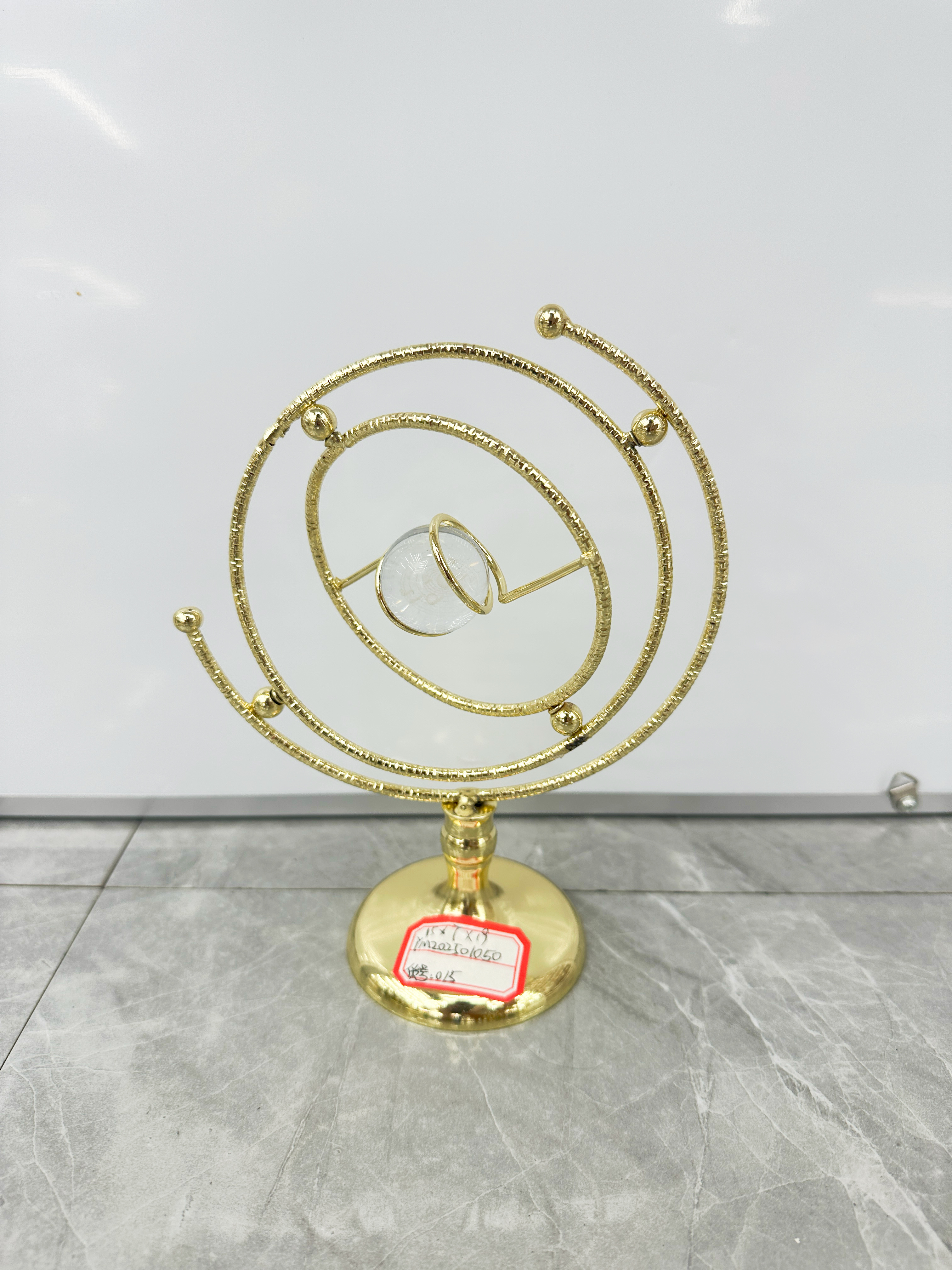 Modern light luxury crystal ball ornaments, creative living room TV cabinet, bookcase, wine cabinet furniture decorative ornaments, alloy ornaments Specification image