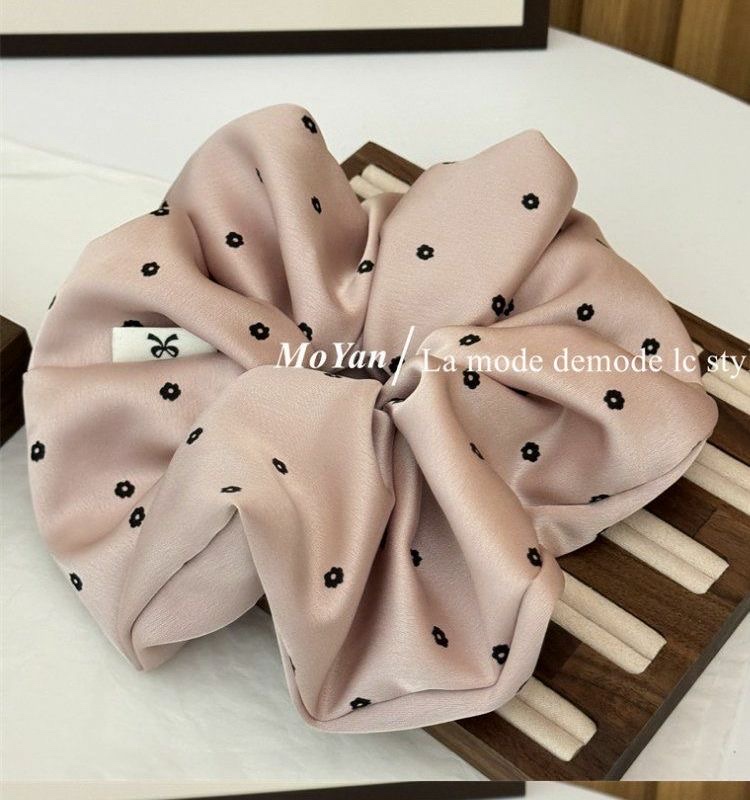 Korean-style simple large intestine hair band headband accessory, fashionable and versatile. Large intestine hair band accessory, ladies' head accessory, hair band accessory detail image 11