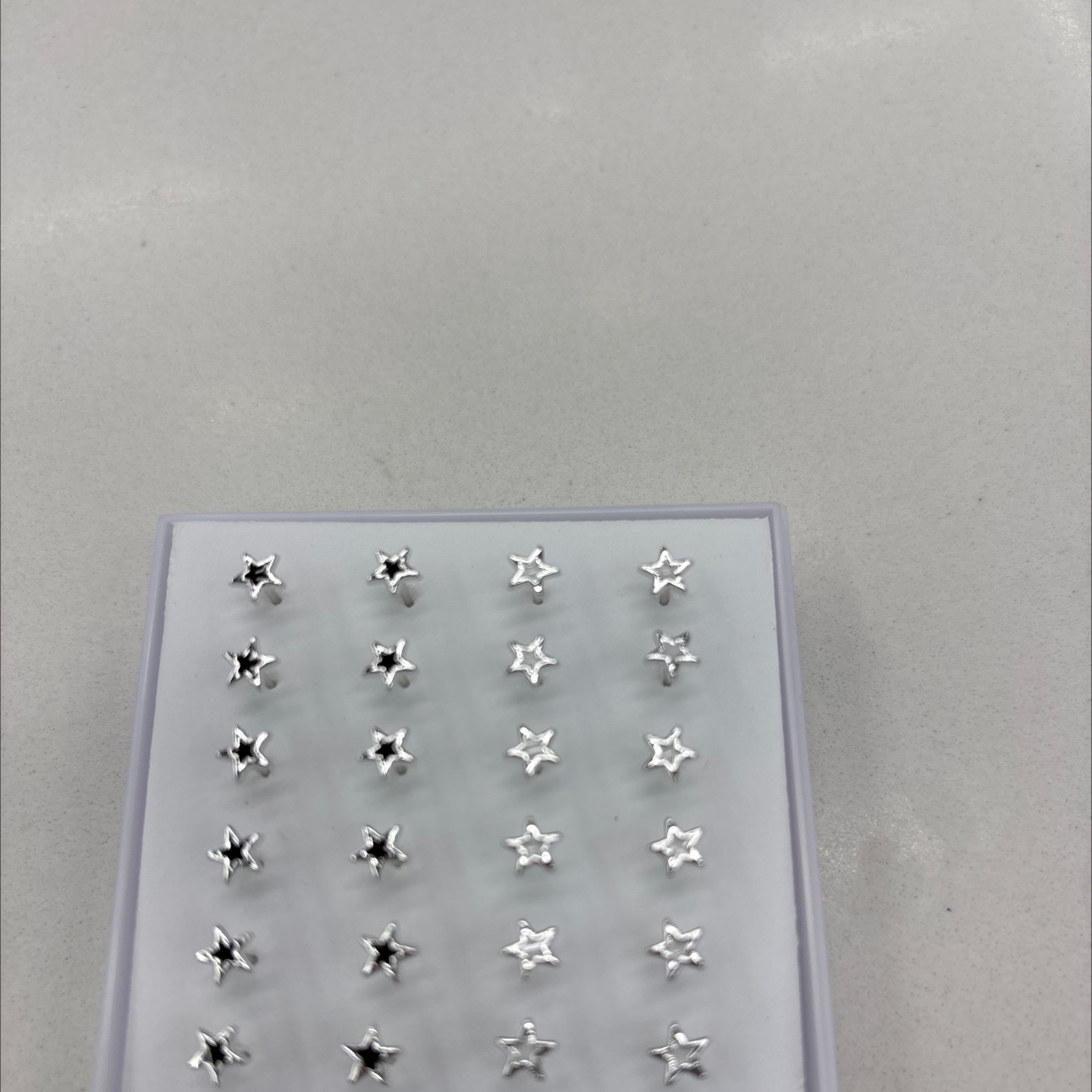 时尚百搭轻便饰品 男女通用潮流设计耳钉