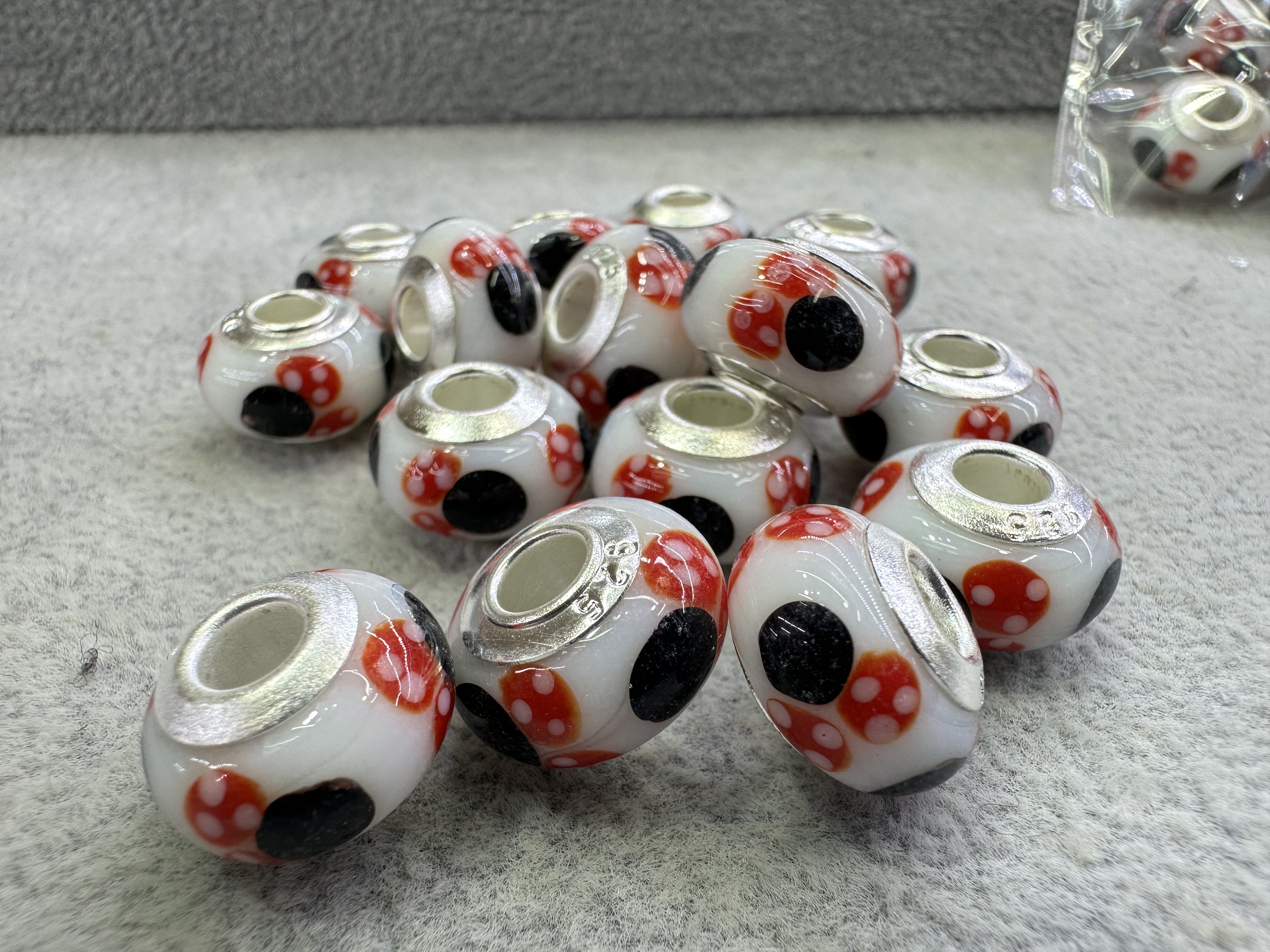 依链新款潘家琉璃大孔珠琉璃配件手链配件可爱穿孔琉璃贝壳五角星隔珠微镶锆石吊坠配件 DIY手工材料摆件装饰创意设计详情图6