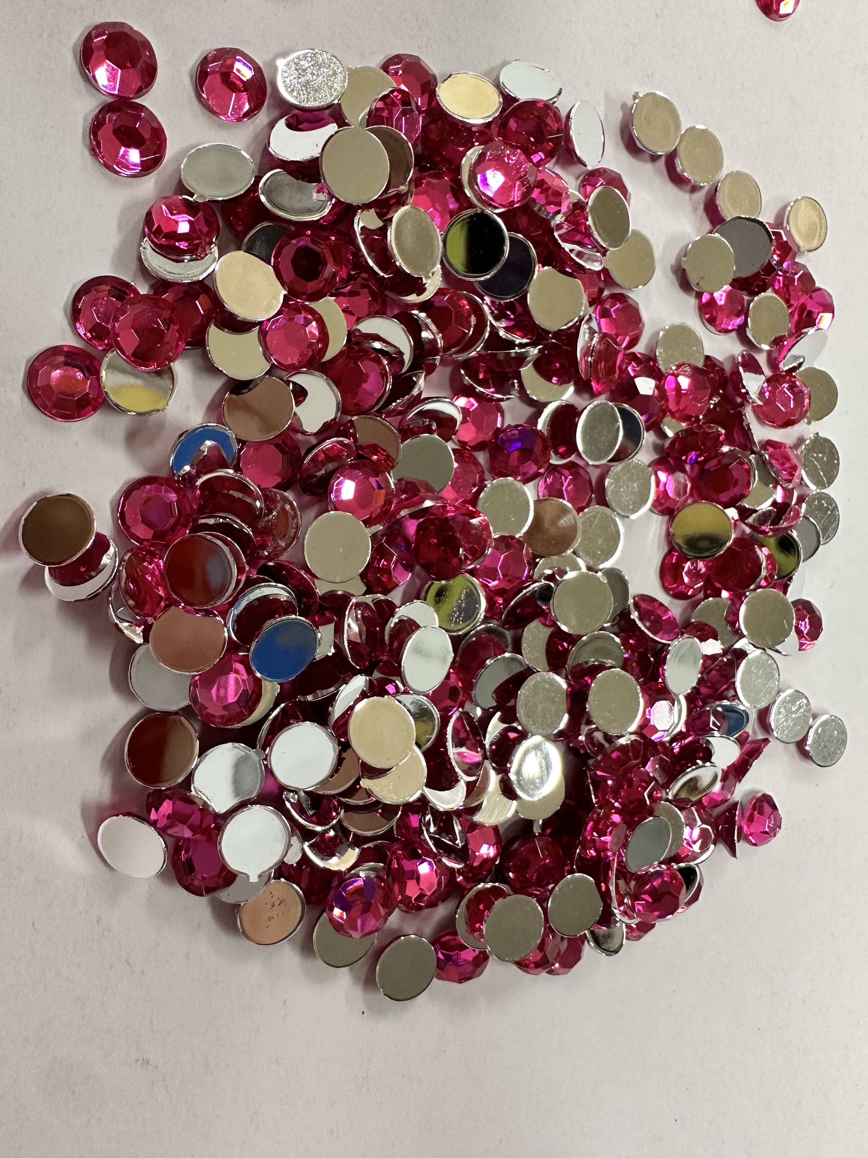 Factory direct sales of imitation Taiwanese acrylic drill flat drill 1.5mm ~ 4mm children's hair accessory gripper accessories, environmentally friendly flat cut surface round detail image 2