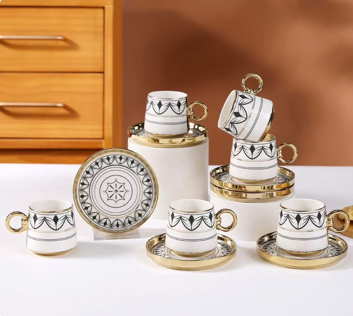 陶瓷工艺品实物图