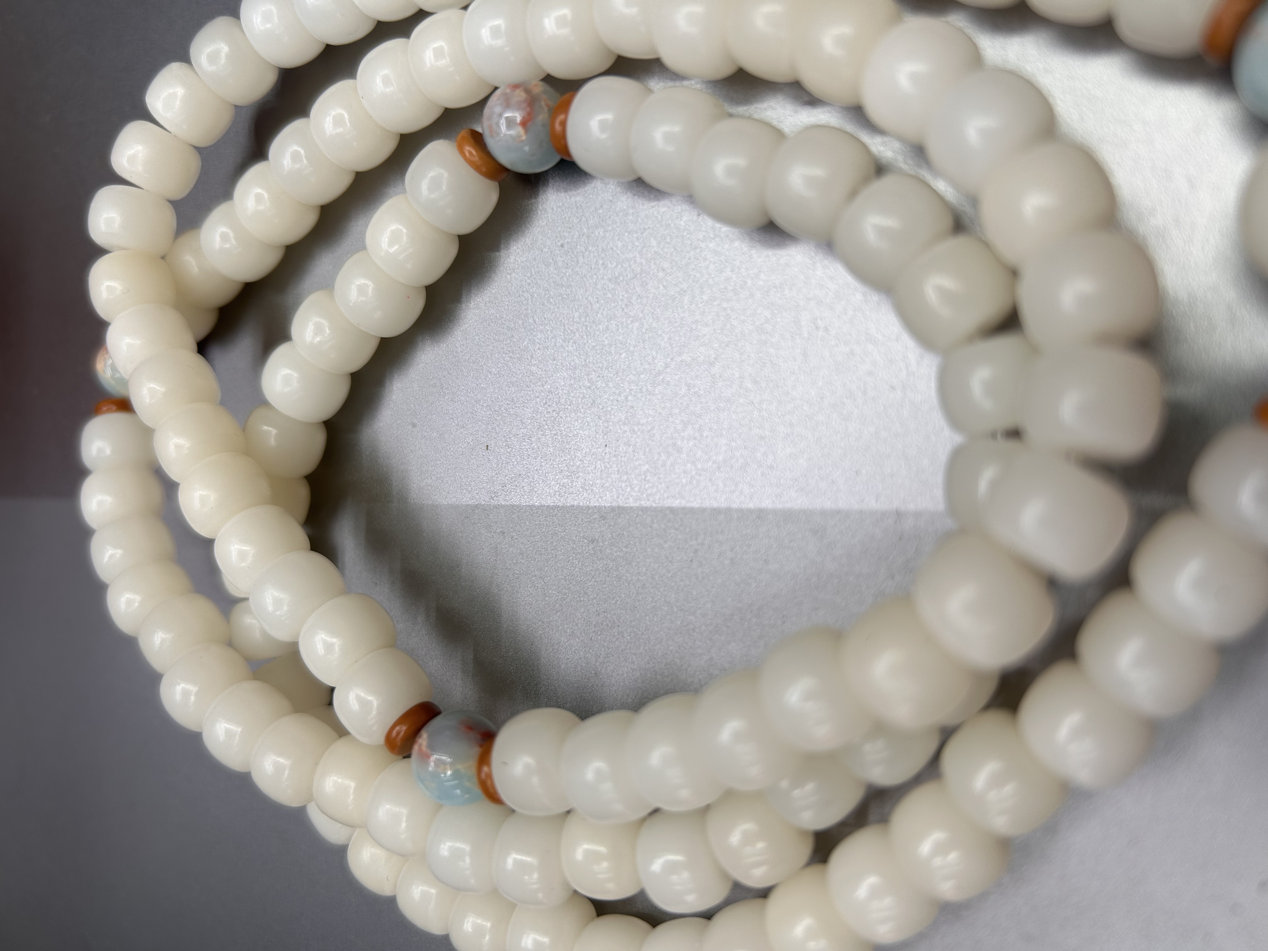 白玉菩提长串8*10厘米108颗念珠沉香手串产品图