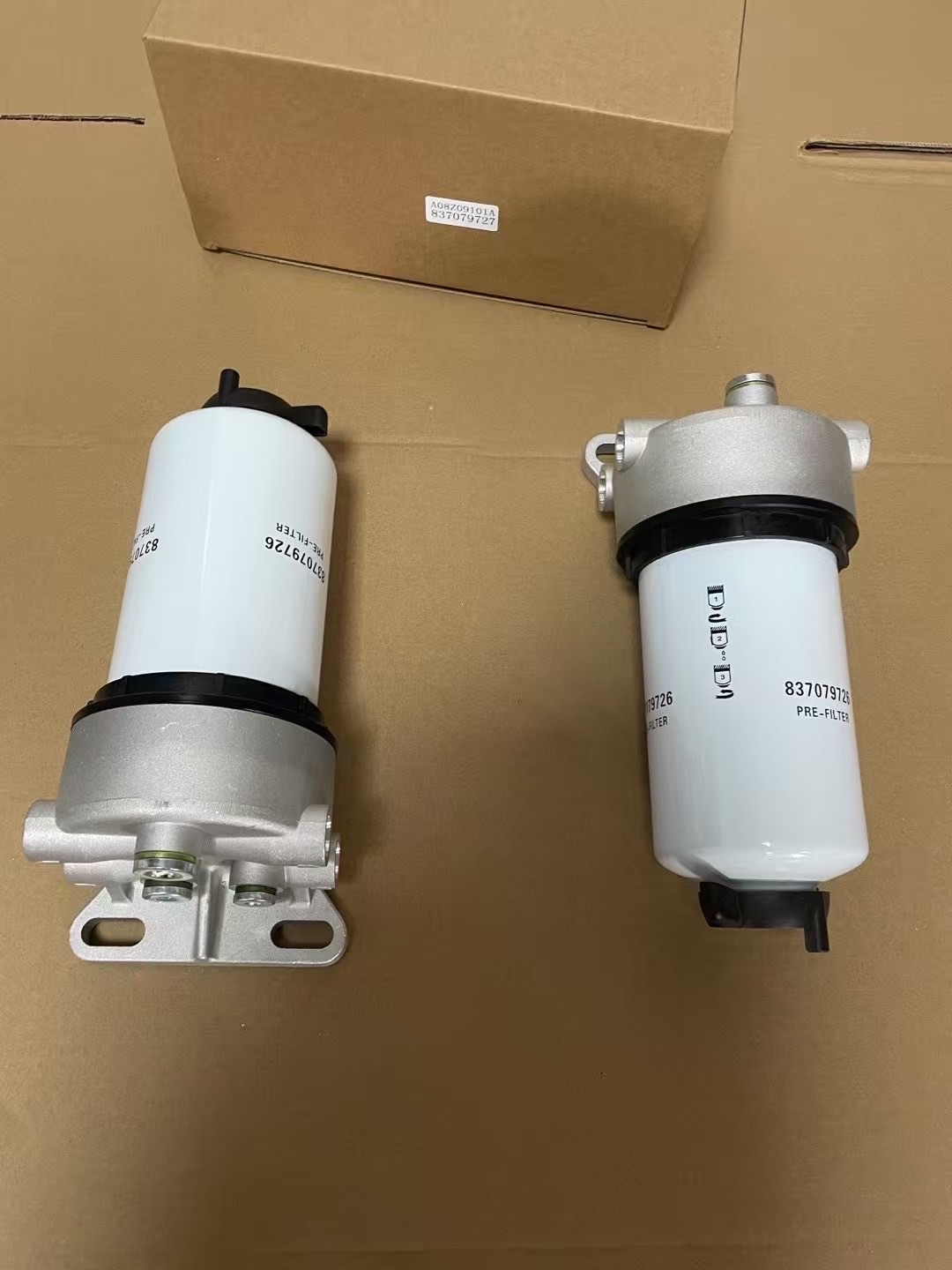 农机配件适用于HOLLAND荷兰农机发动机滤清器总成 837079726 837079727