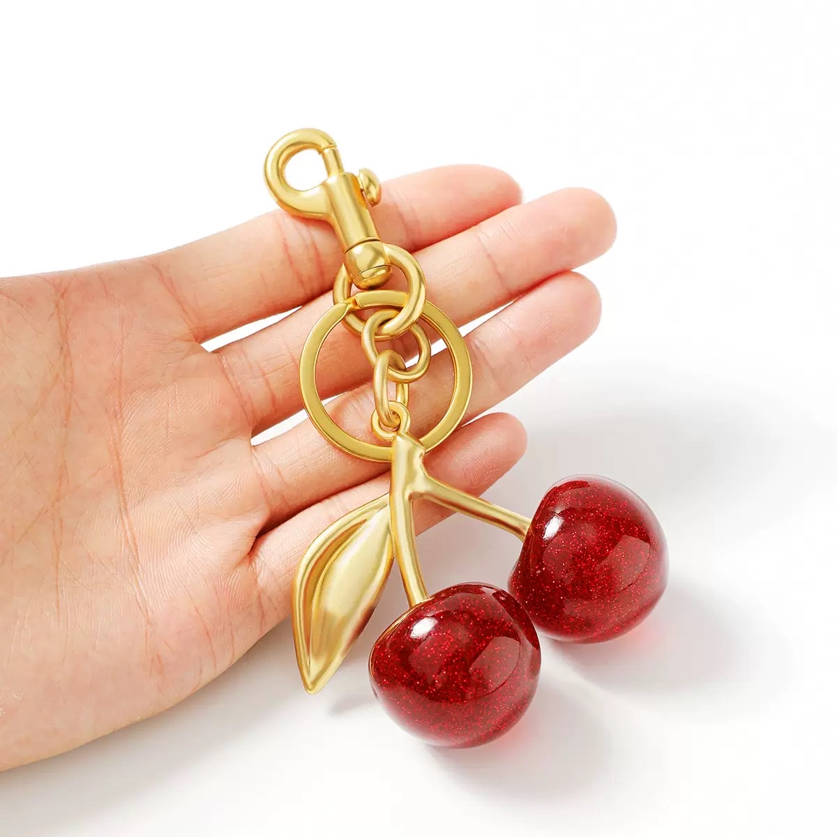 Cherry fruit bag pendants, cherry keychains, handbag pendants, creative ladies' gifts, car decorations Application Scenario