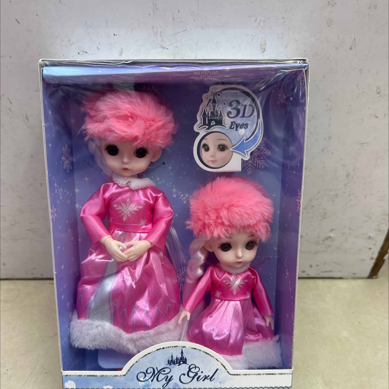 母女亲子系列。关节可活动。冬款加帽子，3D 眼睛时尚套装玩具