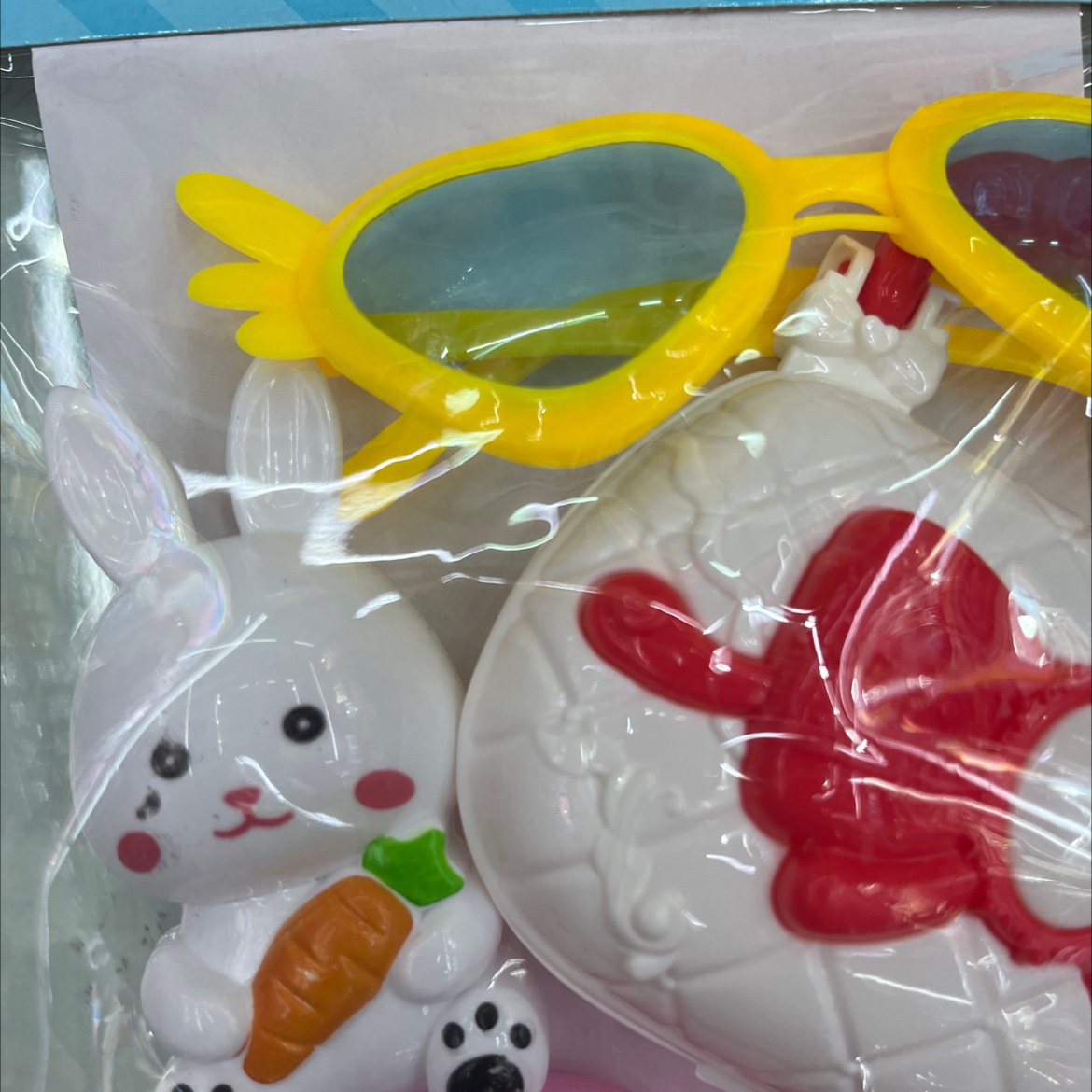 儿童玩具模型兔子模型玩具眼镜模型玩具玩具产品图