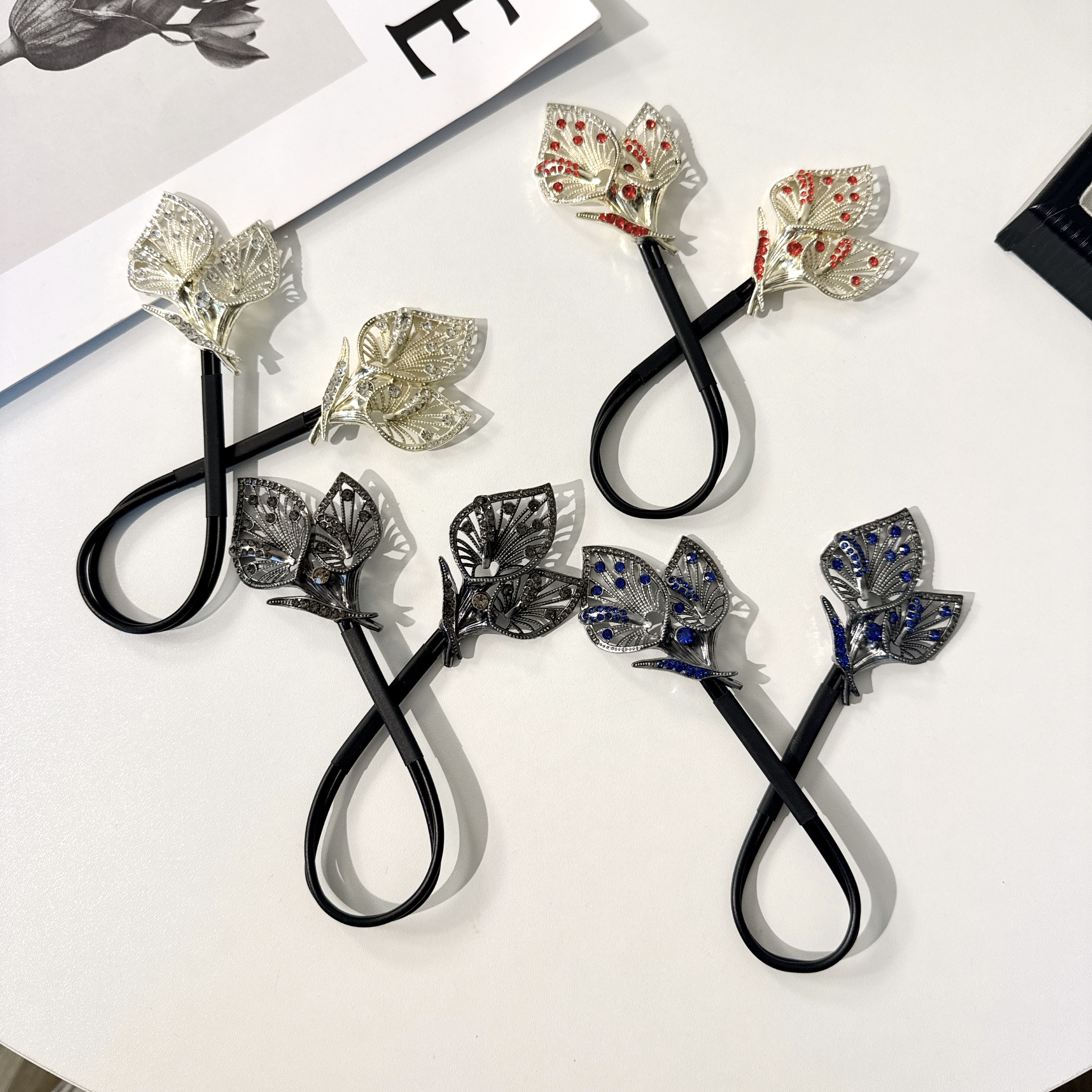 High-End Retro Peacock Hair Clips, A Flower Bud Hair Bun At The Back Of A Woman's Head, A Lazy Bun Hairstyle, And A Twist Clip Headwear full figure