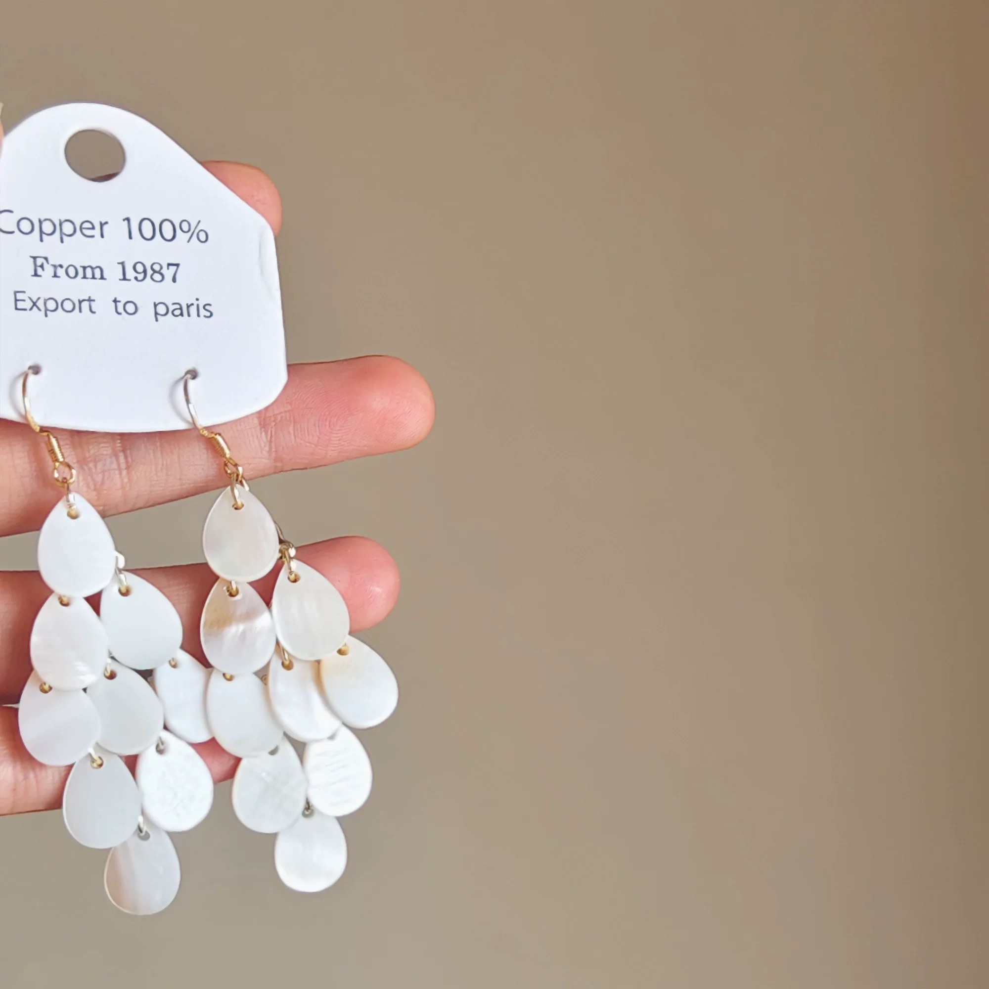 浙江义乌国际商贸城E3-8862天辰饰品2025年新品电商跨境电商热卖款亚克力时尚甜美款水滴耳环配件电商专供款详情图2