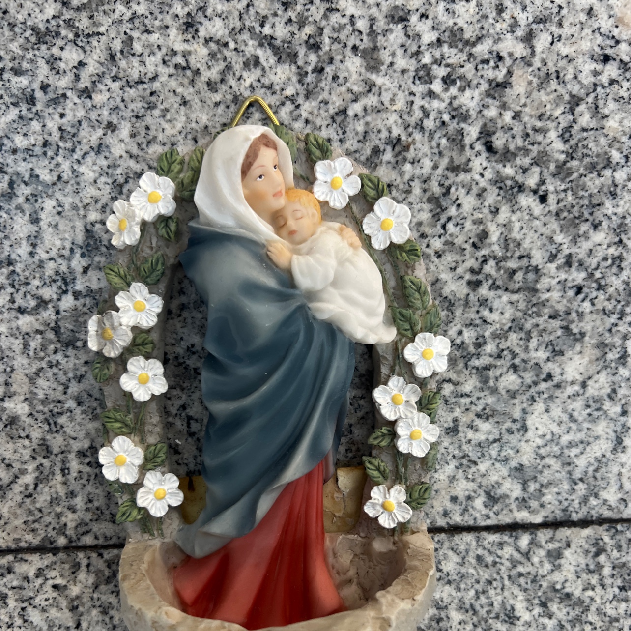 挂件圣母抱小耶稣花朵系列产品，树脂多种款式齐全，耶稣小孩冰箱贴小摆件摆件儿童可爱，礼品，工艺品等多方面产品