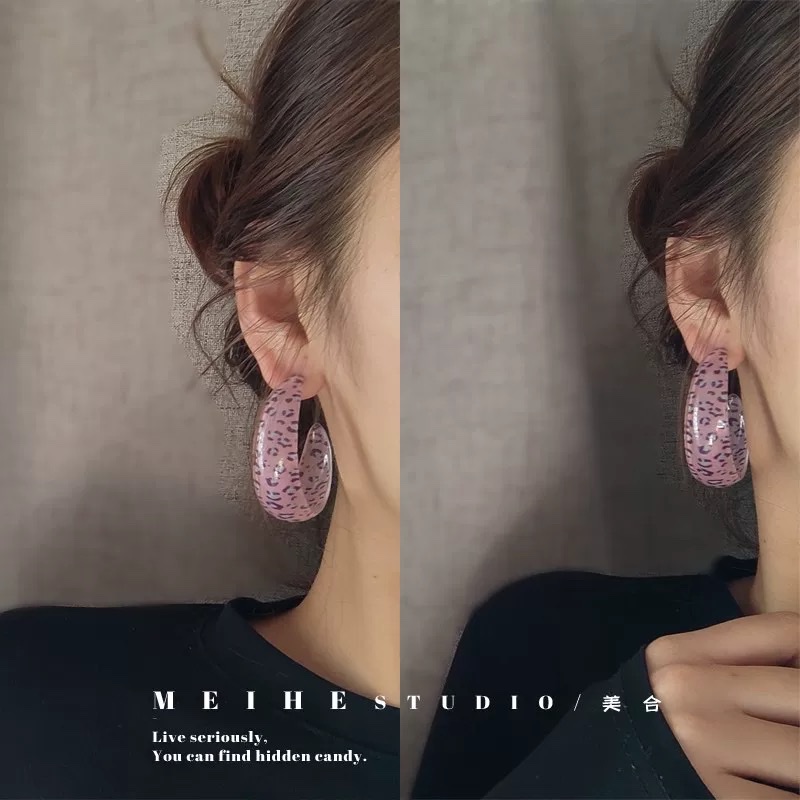 C型亚克力豹纹耳环清新复古耳环