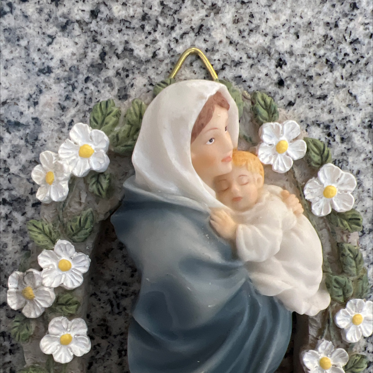 挂件圣母抱小耶稣花朵系列产品，树脂多种款式齐全，耶稣小孩冰箱贴小摆件摆件儿童可爱，礼品，工艺品等多方面产品详情图2