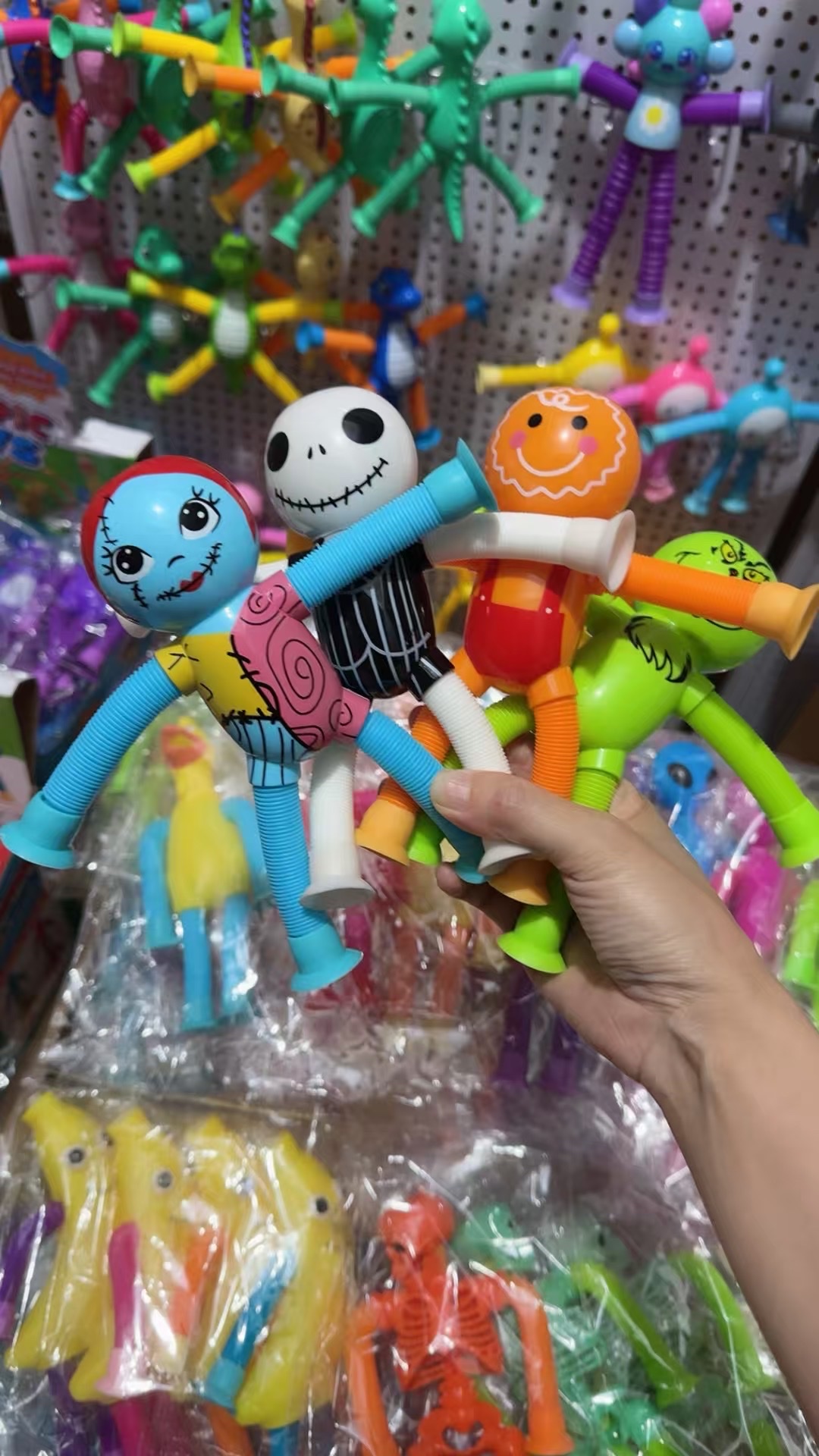 吸盘骷髅头伸缩百变解压发光儿童卡通智玩具万圣节玩具