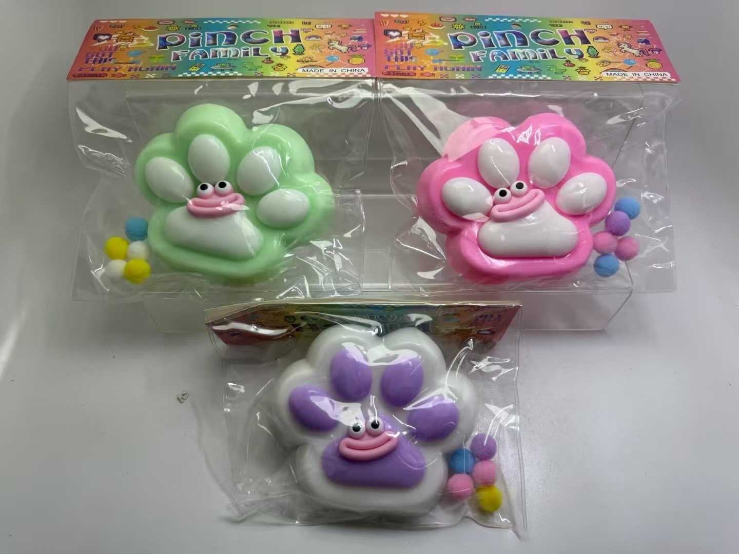 马卡龙色系渐变混色捏捏乐tpr可爱带绒学生儿童解压玩具细节图