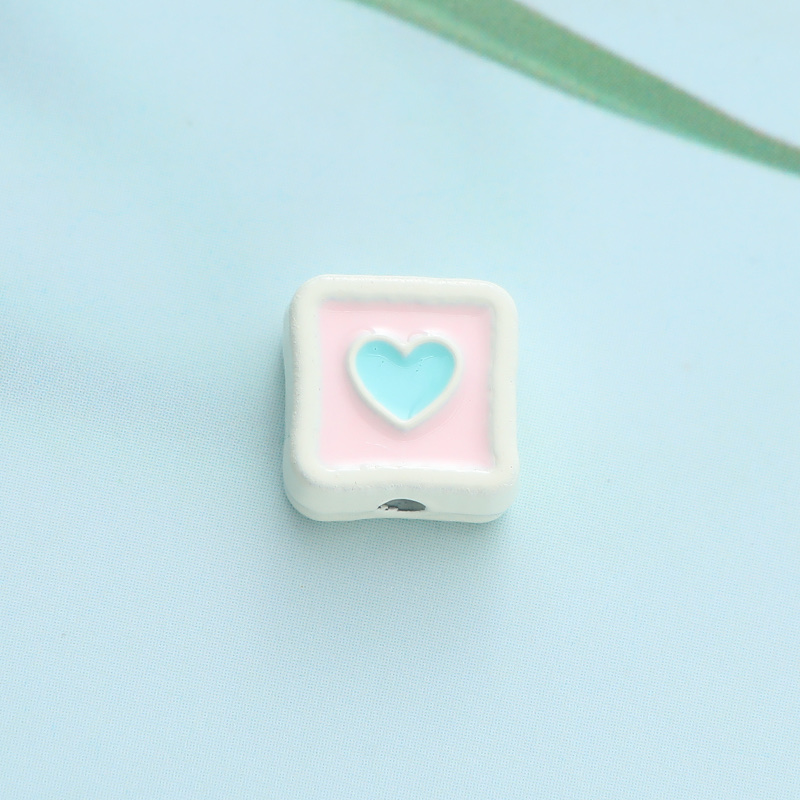 DIY alloy jewelry accessories, lacquered perforated bracelet, necklace, mobile phone chain accessories, square heart Item Picture